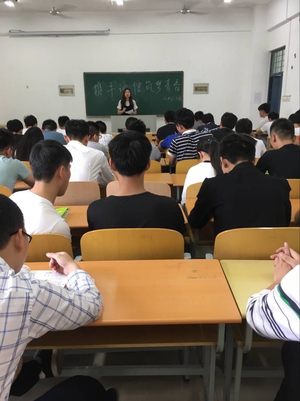 1496724050840066.jpg QQ图片20170524113801.jpg